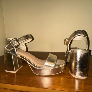 Gold Block Heels 8.5 women’s